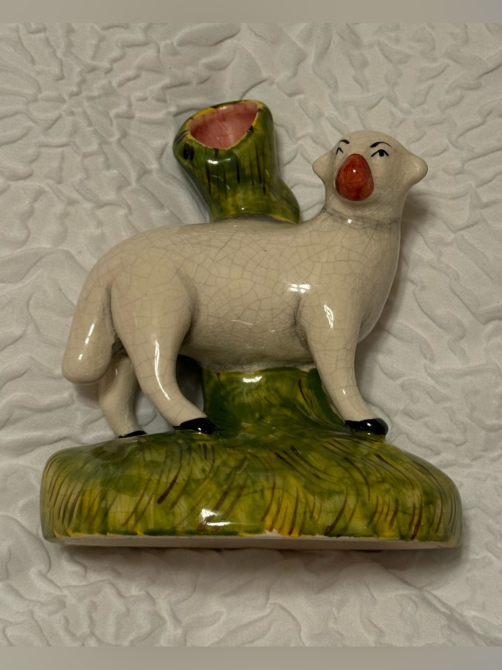 Vase - Vintage - William Kent Staffordshire Lamb Spill Vase, c. 1944-1962 crack